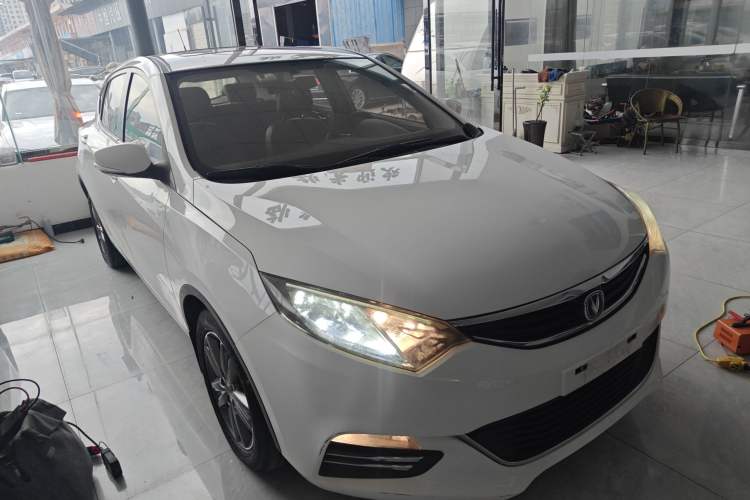 Used CHANGAN Eado 2015 1.6L Automatic Junku Model China IV Standard Exterior 2