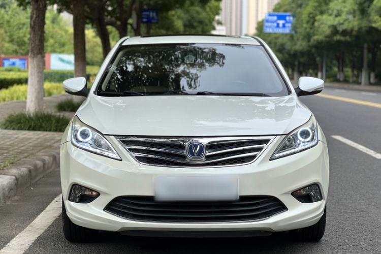 Used CHANGAN Eado 2015 1.6L Manual Luxury Model China V Standard Exterior 3