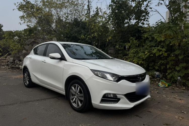Used CHANGAN Eado 2015 1.6L Automatic RuiKu Model China IV Standard Exterior 3