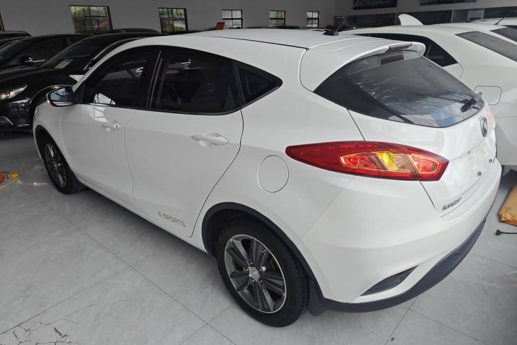 Used CHANGAN Eado 2015 1.6L Automatic Junku Model China IV Standard Exterior 3