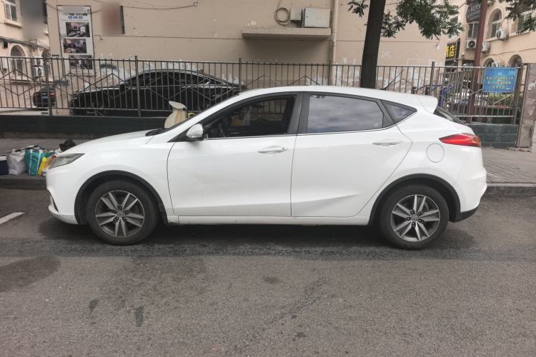 Used CHANGAN Eado 2015 1.6L Automatic Junku Model China IV Standard Exterior 3