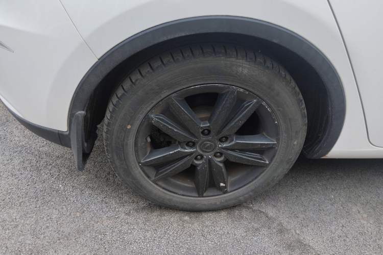 Used CHANGAN Eado 2015 1.6L Manual Junku Model China IV Standard Exterior 5