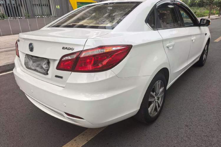 Used CHANGAN Eado 2015 1.6L Automatic Luxury Model Exterior 6