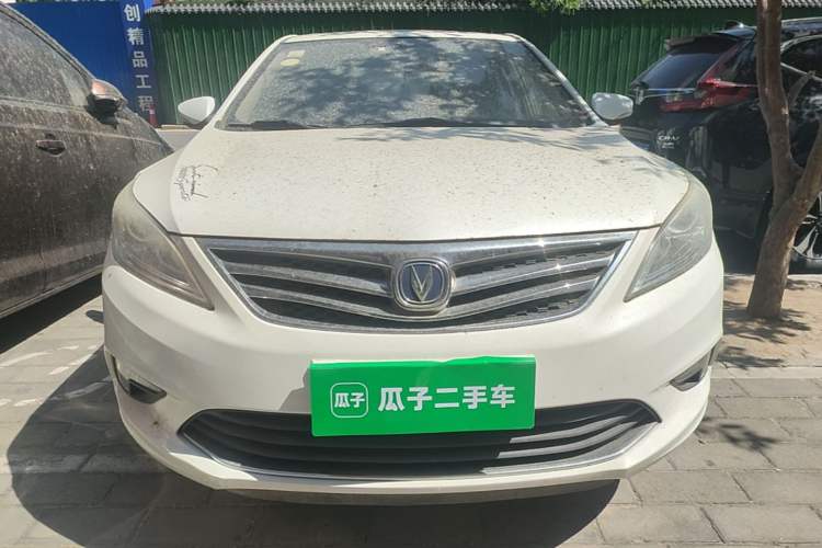 Used CHANGAN Eado 2015 1.6L Manual Luxury Model China IV Standard Front