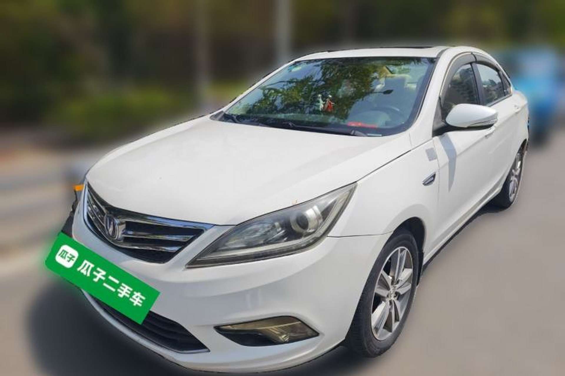 Used CHANGAN Eado 2015 1.6L Manual Luxury Model China V Standard Front Left 45 Deg