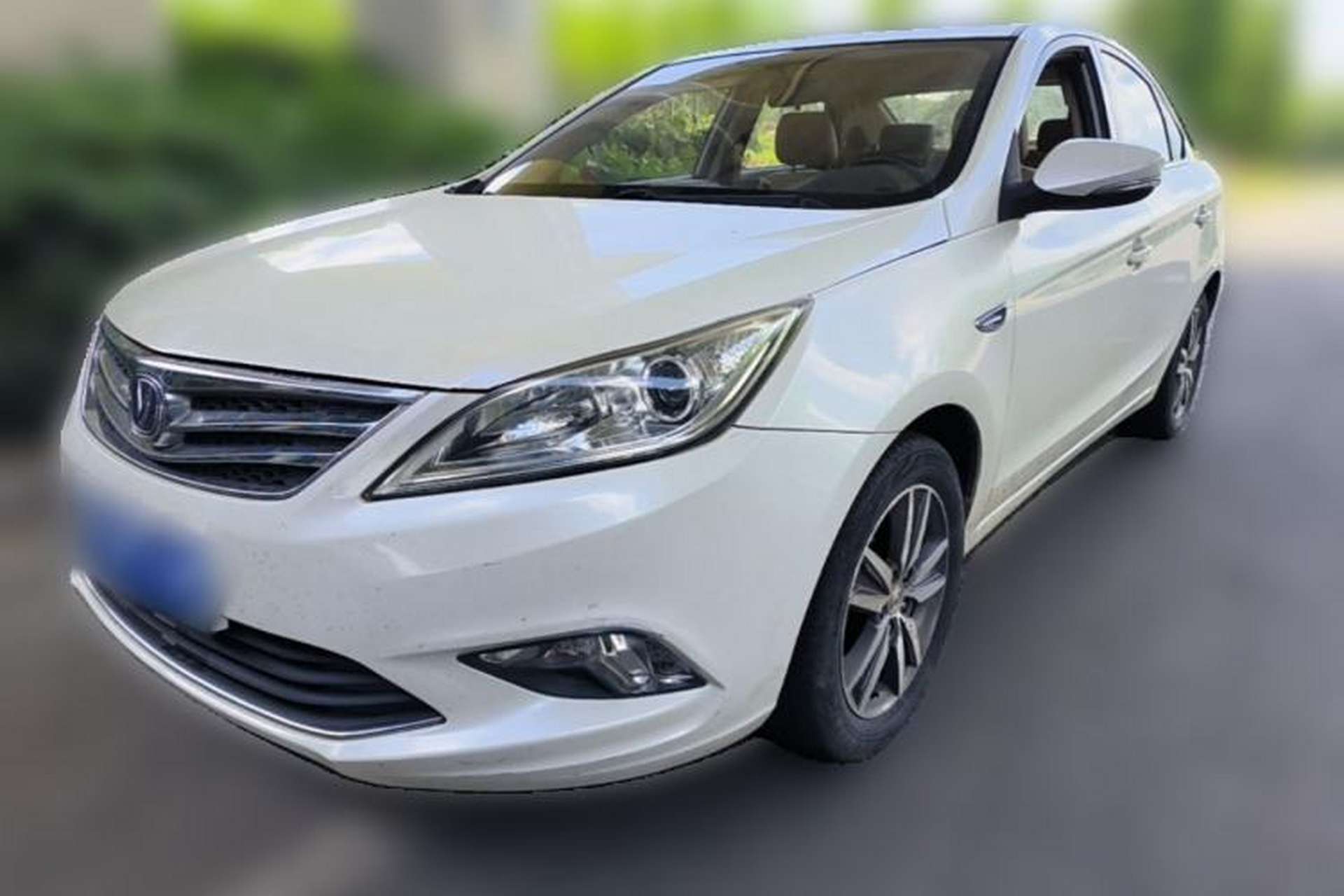 Used CHANGAN Eado 2015 1.6L Automatic Luxury Model Front Left 45 Deg