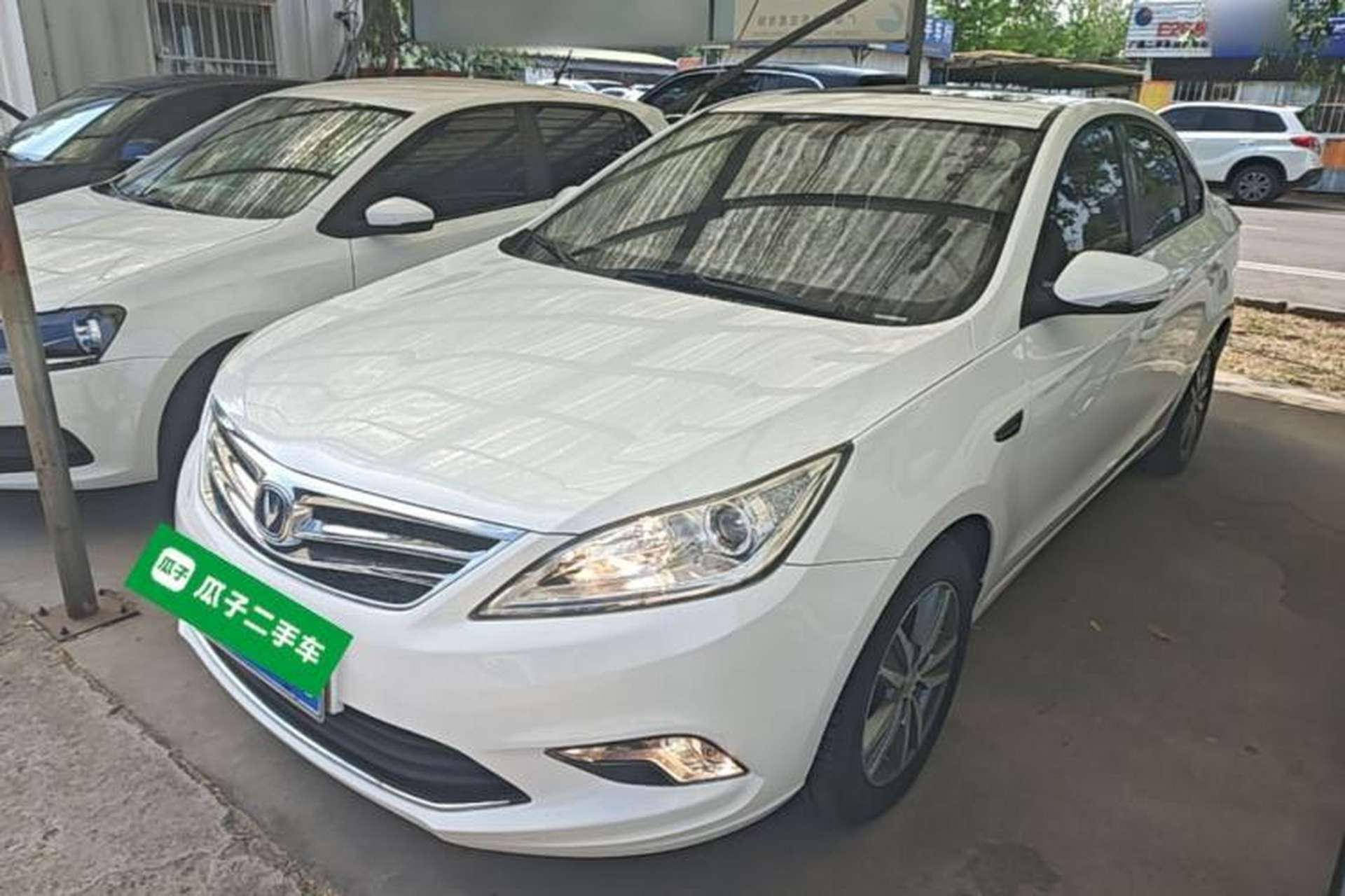 Used CHANGAN Eado 2015 1.6L Manual Luxury Model China V Standard Front Left 45 Deg