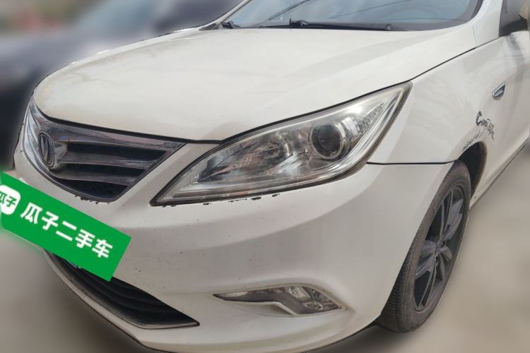 Used CHANGAN Eado 2015 1.6L Manual Luxury Model China V Standard Front Left 45 Deg