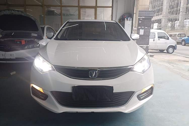 Used CHANGAN Eado 2015 1.6L Automatic Junku Model China V Standard Front