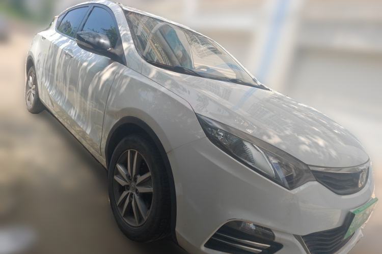 Used CHANGAN Eado 2015 1.6L Manual Junku Model China IV Standard Front Right 45 Deg
