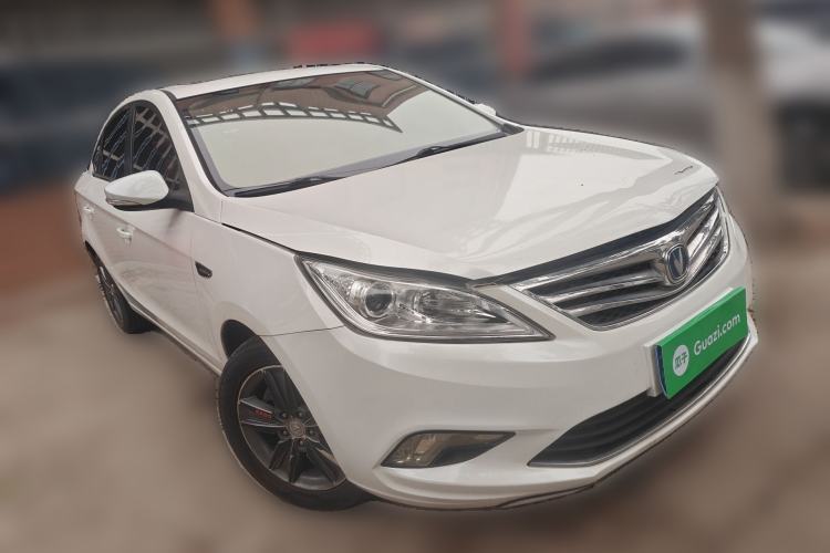 Used CHANGAN Eado 2015 1.6L Manual Luxury Model China IV Standard Front Right 45 Deg