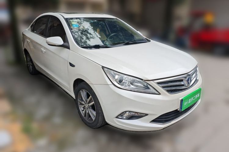 Used CHANGAN Eado 2015 1.6L Manual Luxury Model China IV Standard Front Right 45 Deg