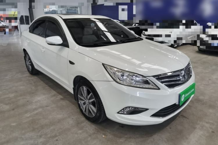 Used CHANGAN Eado 2015 1.6L Manual Luxury Model China V Standard Front Right 45 Deg