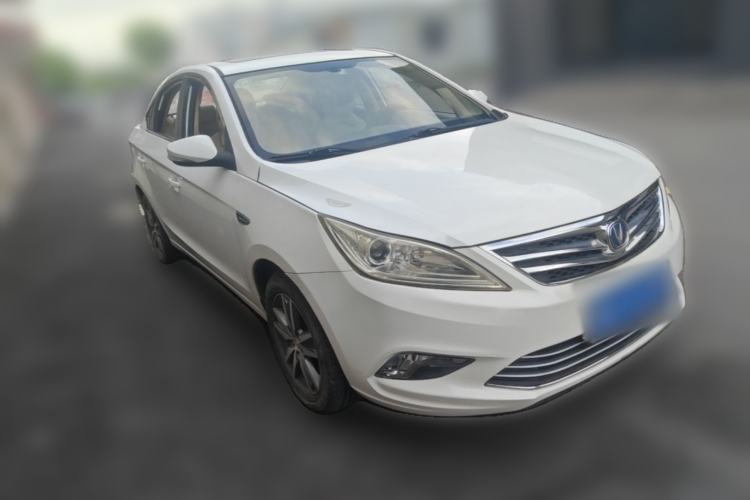 Used CHANGAN Eado 2015 1.6L Manual Luxury Model China IV Standard Front Right 45 Deg