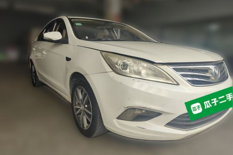 Used CHANGAN Eado 2015 1.6L Manual Luxury Model China V Standard Front Right 45 Deg
