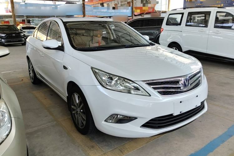 Used CHANGAN Eado 2015 1.6L Manual Luxury Model China V Standard Front Right 45 Deg