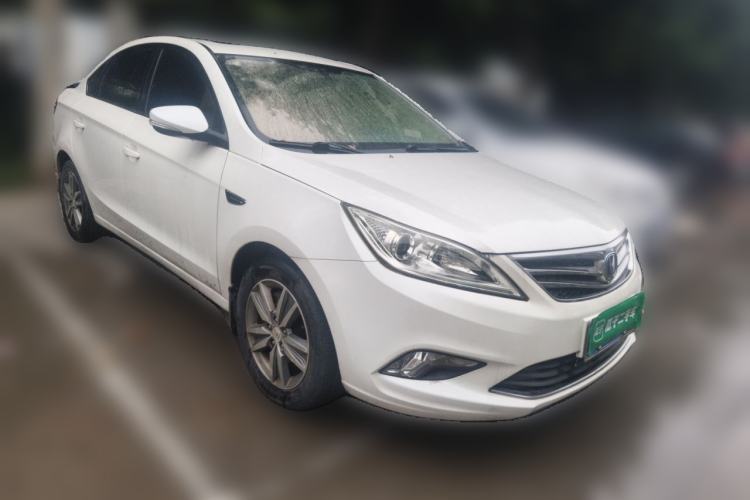 Used CHANGAN Eado 2015 1.6L Manual Luxury Model China V Standard Front Right 45 Deg