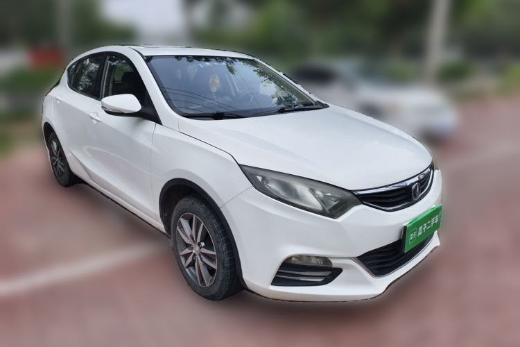 Used CHANGAN Eado 2015 1.6L Automatic Junku Model China V Standard Front Right 45 Deg