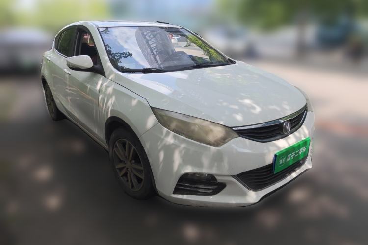 Used CHANGAN Eado 2015 1.6L Manual Junku Model China IV Standard Front Right 45 Deg