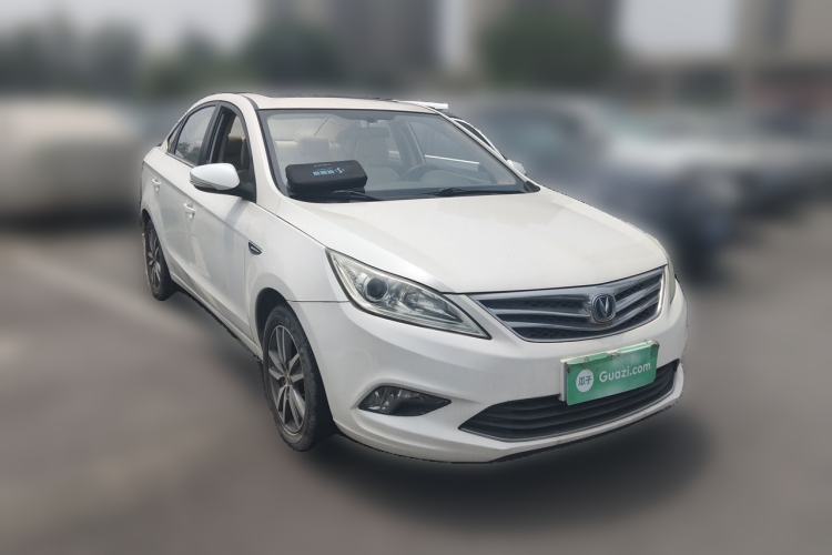 Used CHANGAN Eado 2015 1.6L Manual Luxury Model China IV Standard Front Right 45 Deg