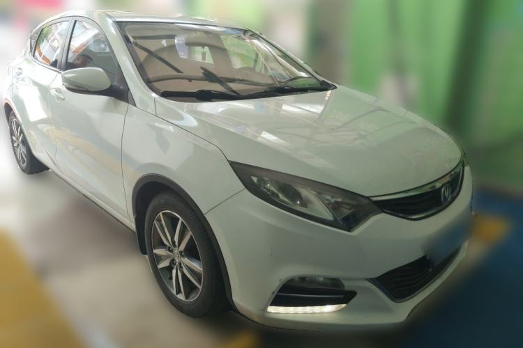 Used CHANGAN Eado 2015 1.6L Manual Junku Model China V Standard Front Right 45 Deg