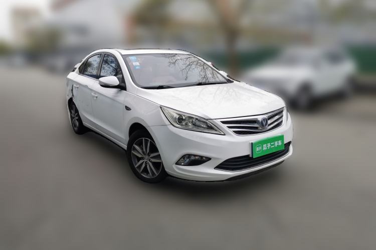 Used CHANGAN Eado 2015 1.6L Manual Luxury Model China IV Standard Front Right 45 Deg