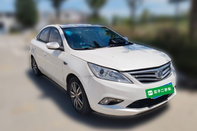 Used CHANGAN Eado 2015 1.6L Manual Luxury Model China IV Standard Front Right 45 Deg