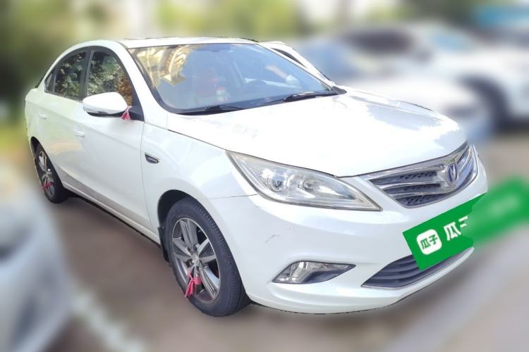 Used CHANGAN Eado 2015 1.6L Manual Luxury Model China IV Standard Front Right 45 Deg
