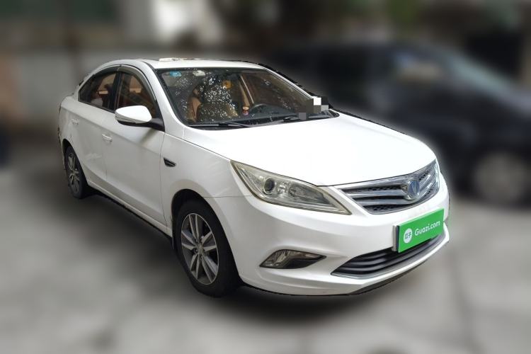 Used CHANGAN Eado 2015 1.6L Manual Luxury Model China V Standard Front Right 45 Deg