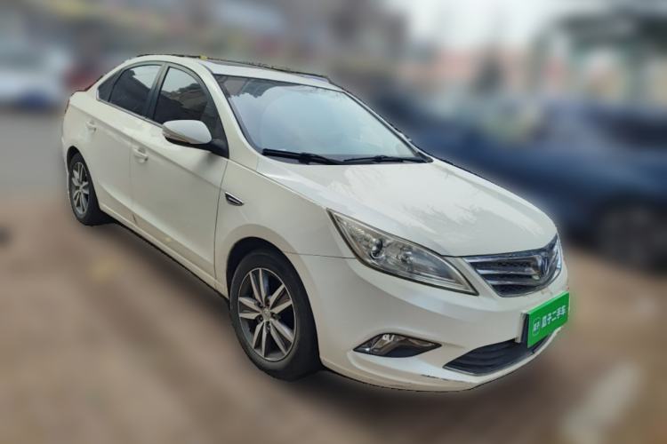 Used CHANGAN Eado 2015 1.6L Manual Luxury Model China IV Standard Front Right 45 Deg