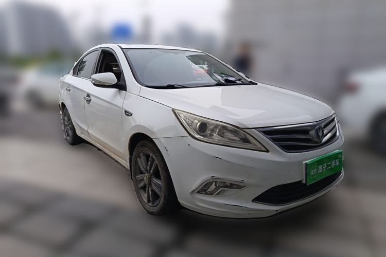 Used CHANGAN Eado 2015 1.6L Manual Luxury Model China V Standard Front Right 45 Deg