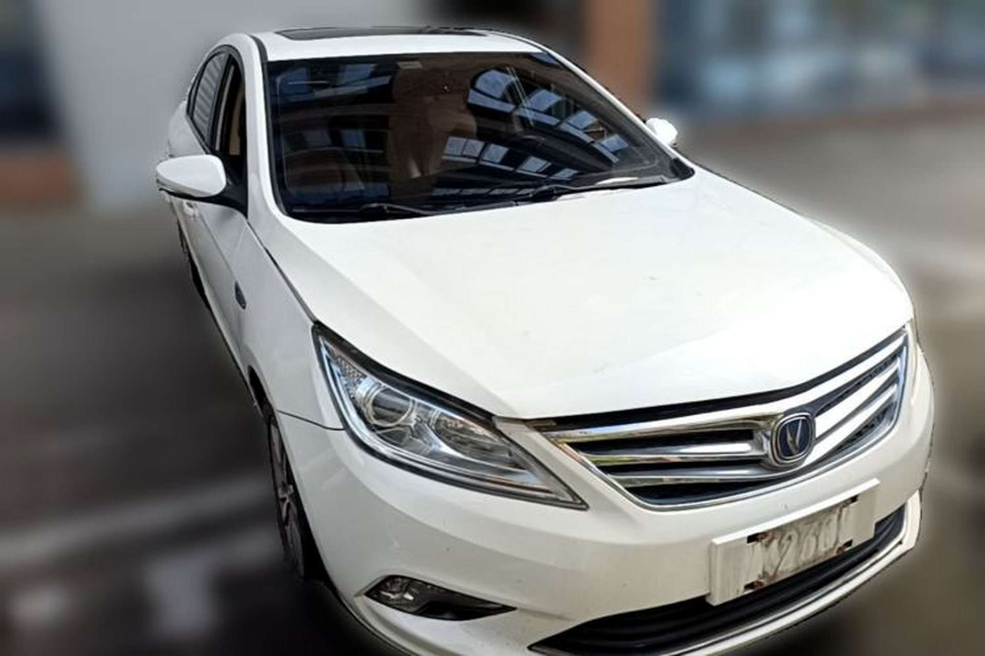 Used CHANGAN Eado 2015 1.6L Manual Luxury Model China IV Standard Front Right 45 Deg
