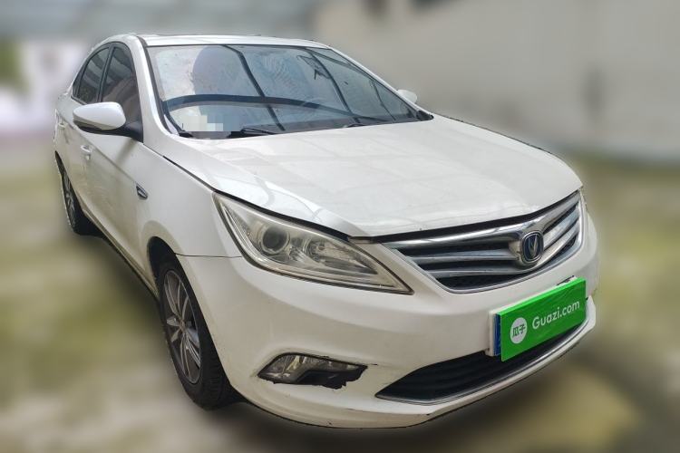 Used CHANGAN Eado 2015 1.6L Manual Luxury Model China V Standard Front Right 45 Deg
