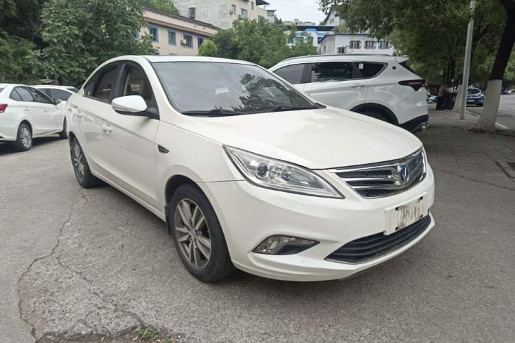 Used CHANGAN Eado 2015 1.6L Manual Luxury Model China V Standard Front Right 45 Deg