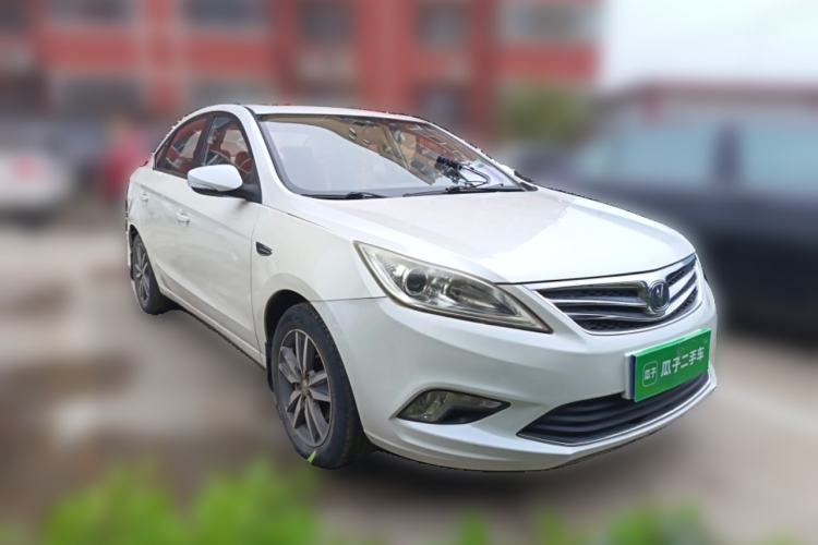 Used CHANGAN Eado 2015 1.6L Manual Luxury Model China IV Standard Front Right 45 Deg