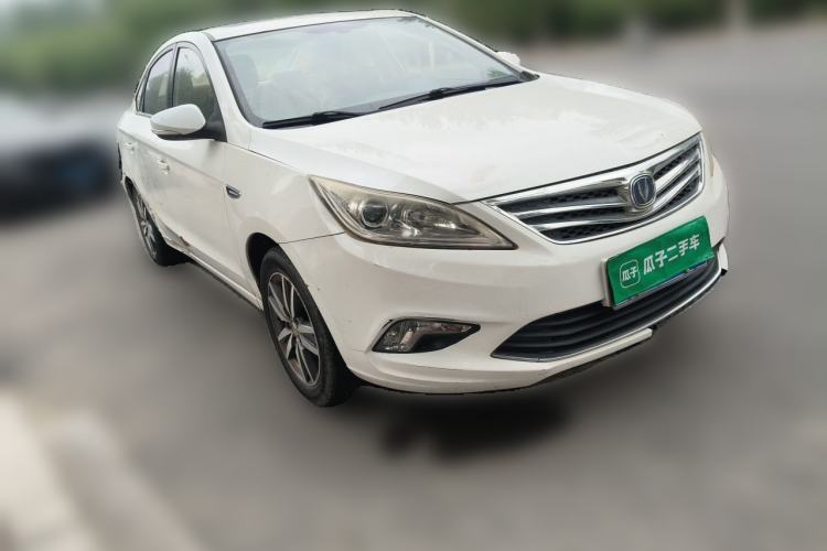 Used CHANGAN Eado 2015 1.6L Manual Luxury Model China IV Standard Front Right 45 Deg