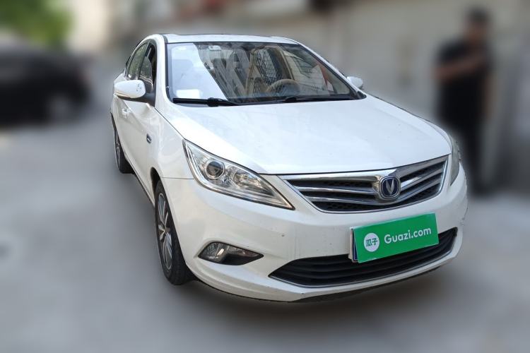 Used CHANGAN Eado 2015 1.6L Manual Luxury Model China V Standard Front Right 45 Deg