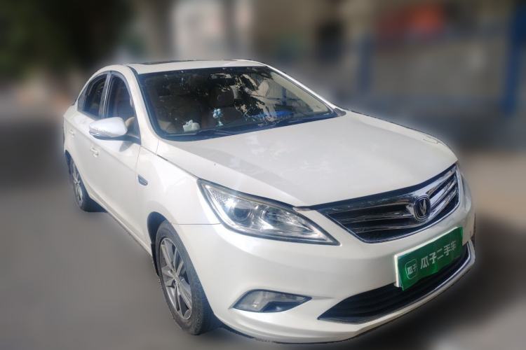Used CHANGAN Eado 2015 1.6L Manual Luxury Model China V Standard Front Right 45 Deg