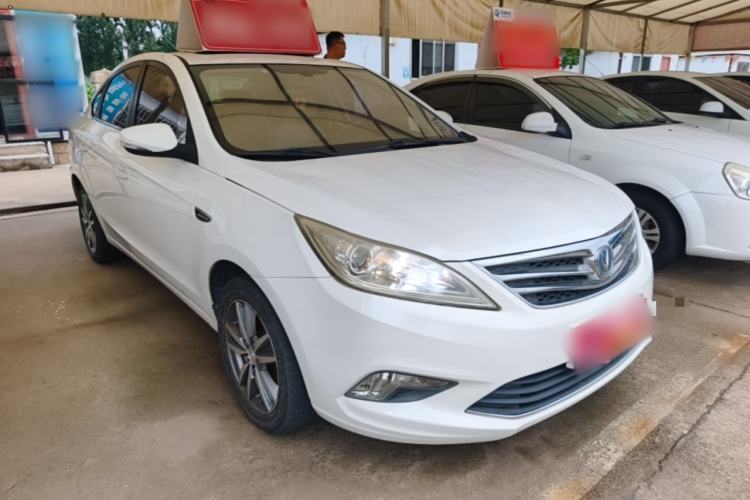 Used CHANGAN Eado 2015 1.6L Manual Luxury Model China V Standard Front Right 45 Deg
