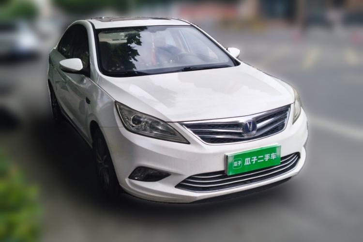 Used CHANGAN Eado 2015 1.6L Manual Luxury Model China V Standard Front Right 45 Deg