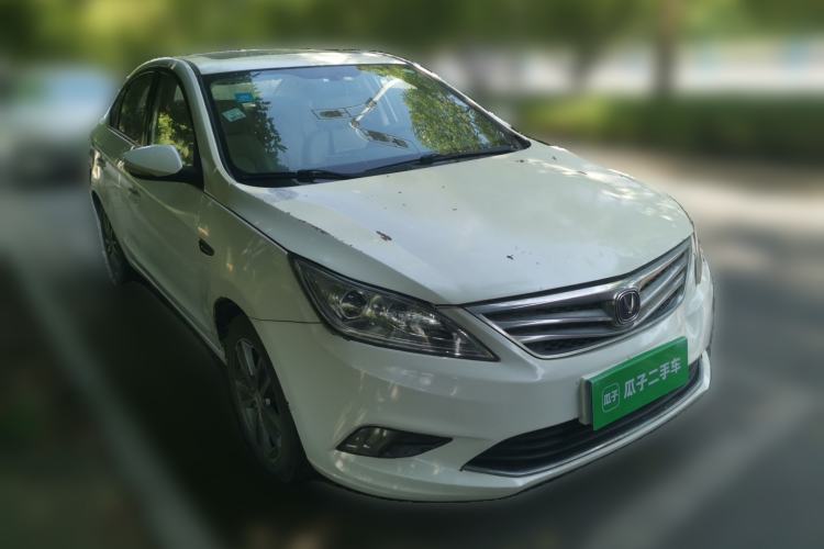 Used CHANGAN Eado 2015 1.6L Manual Luxury Model China IV Standard Front Right 45 Deg