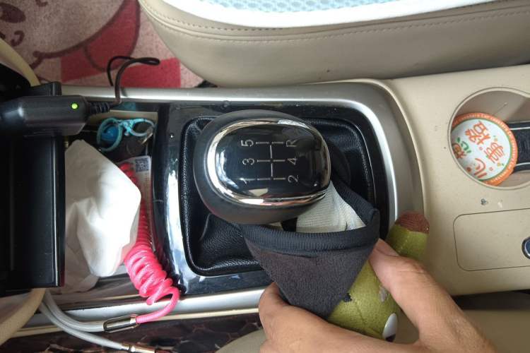 Used CHANGAN Eado 2015 1.6L Manual Luxury Model China IV Standard Gear Lever