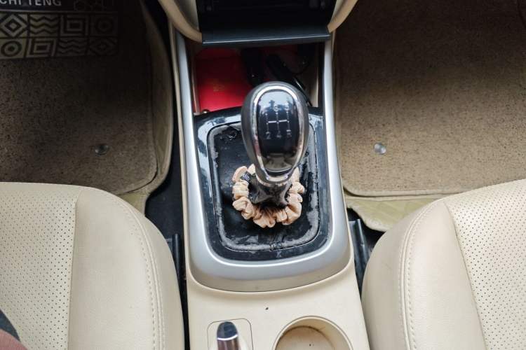 Used CHANGAN Eado 2015 1.6L Manual Luxury Model China IV Standard Gear Lever