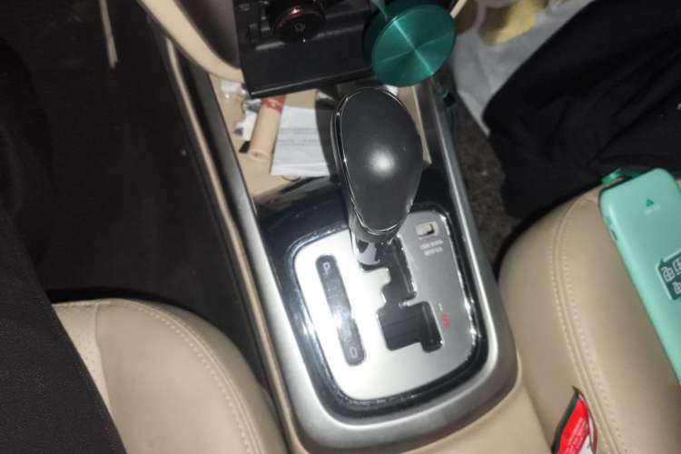 Used CHANGAN Eado 2015 1.6L Automatic Luxury Model Gear Lever