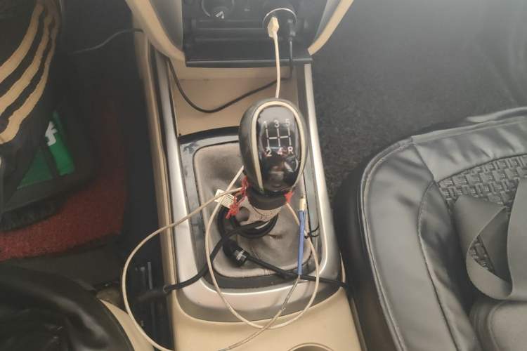 Used CHANGAN Eado 2015 1.6L Manual Luxury Model China V Standard Gear Lever