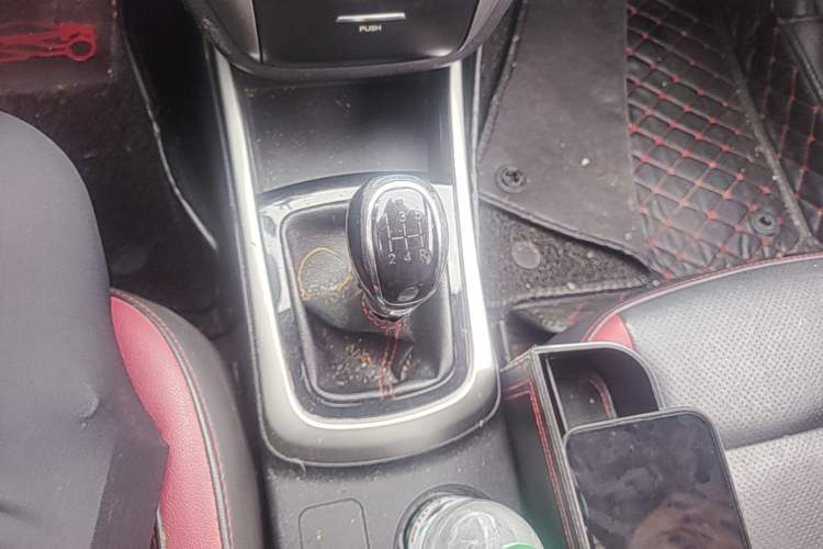 Used CHANGAN Eado 2015 1.6L Manual Junku Model China V Standard Gear Lever