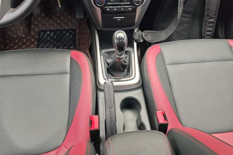 Used CHANGAN Eado 2015 1.6L Manual Junku Model China V Standard Gear Lever