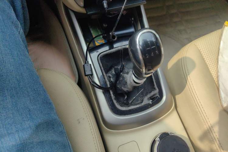 Used CHANGAN Eado 2015 1.6L Manual Luxury Model China V Standard Gear Lever