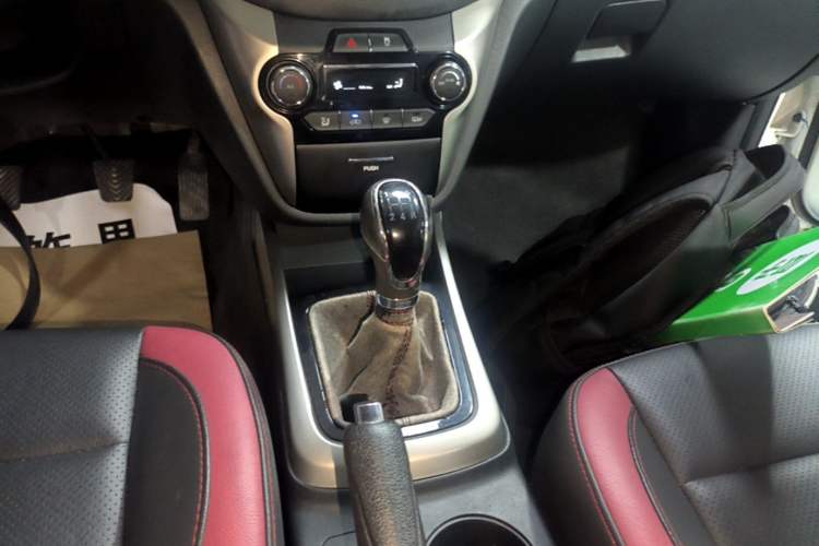 Used CHANGAN Eado 2015 1.6L Manual Junku Model China V Standard Gear Lever