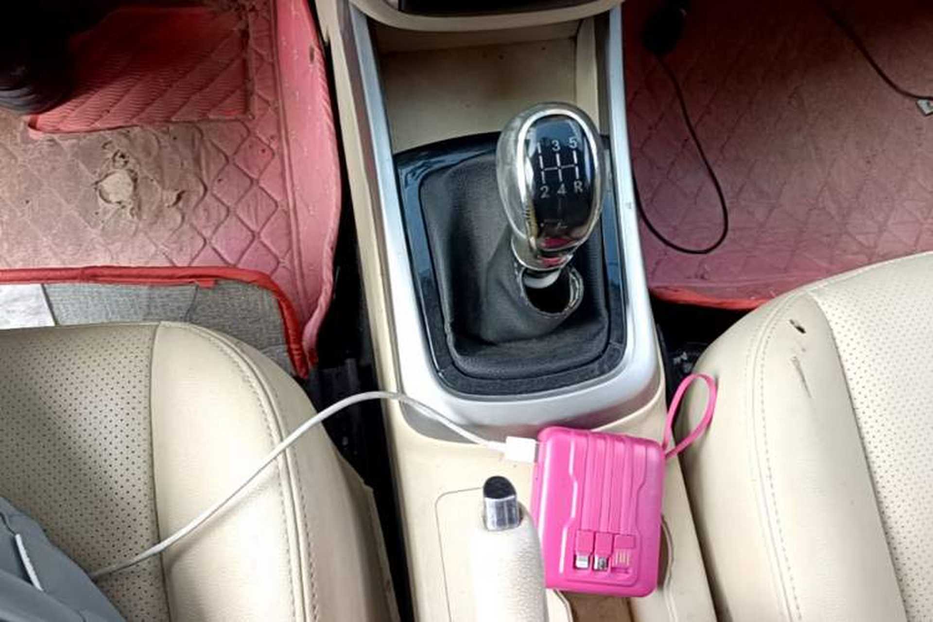 Used CHANGAN Eado 2015 1.6L Manual Luxury Model China IV Standard Gear Lever